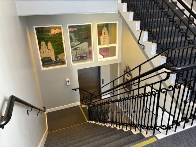 More Photos Of 9701-9725 Santa Monica Blvd, Beverly Hills Storefront Retail Office For Lease