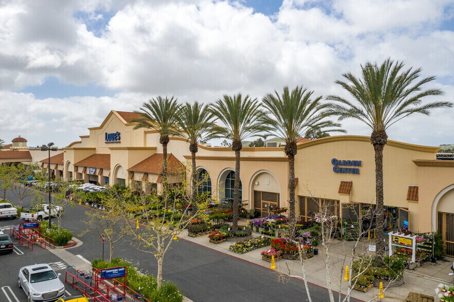 More Photos Of 30465 Avenida De Las Flores, Rancho Santa Margarita General Retail For Lease