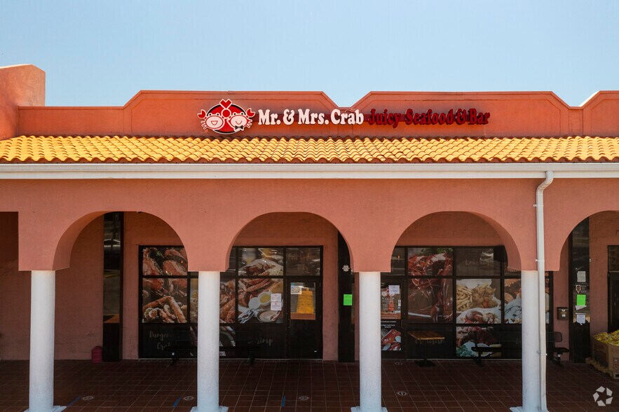 More Photos Of 1251 E Fowler Ave, Tampa Storefront For Lease