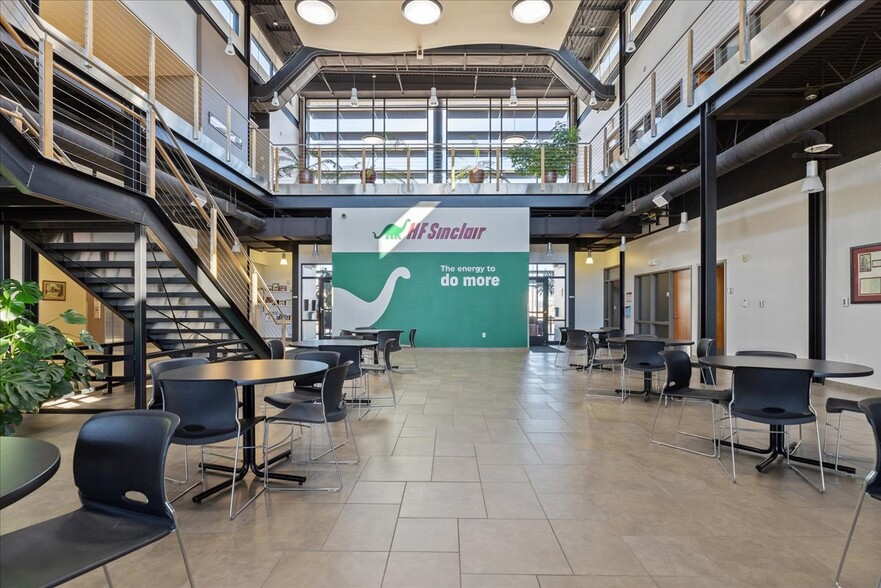 More Photos Of 300 Morrie Ave, Cheyenne Office For Sale