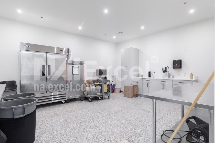 More Photos Of 84 W 1470 S S, Saint George Office For Sale