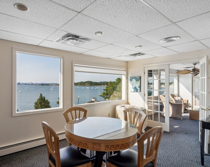 More Photos Of 62 Cove St, New Haven Specialty For Sale
