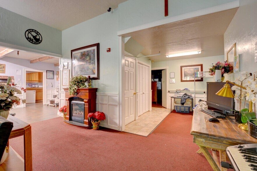 More Photos Of 625 Barbara Drive, Grants Pass Assisted Living For Sale