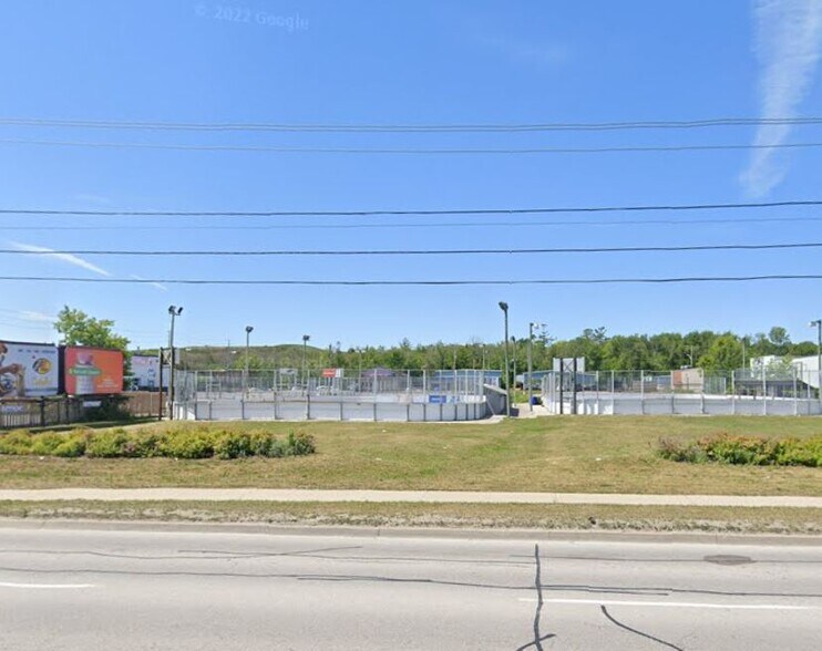 Primary Photo Of 440 Dunlop St, Barrie Land For Sale