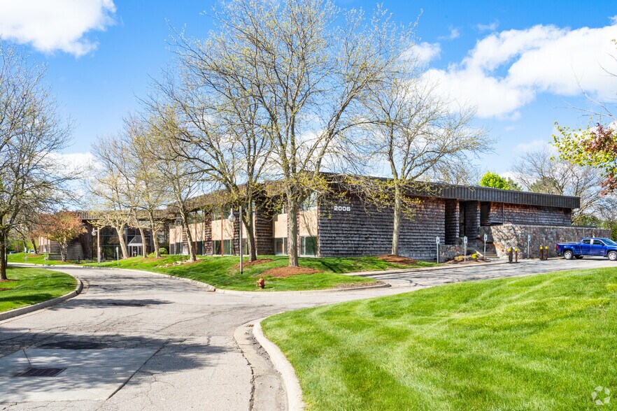 More Photos Of 2008 Hogback Rd, Ann Arbor Unknown For Lease