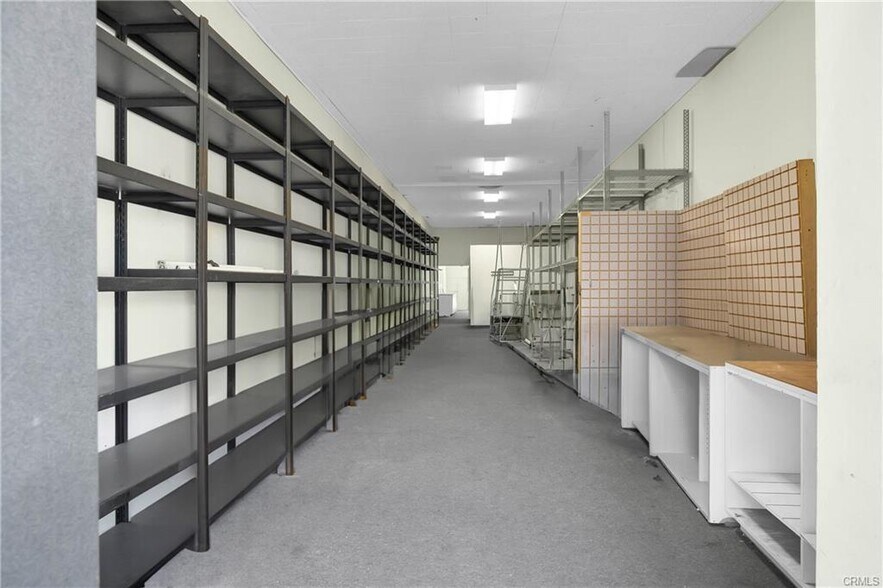 More Photos Of 17428 Bellflower Blvd, Bellflower Storefront For Lease