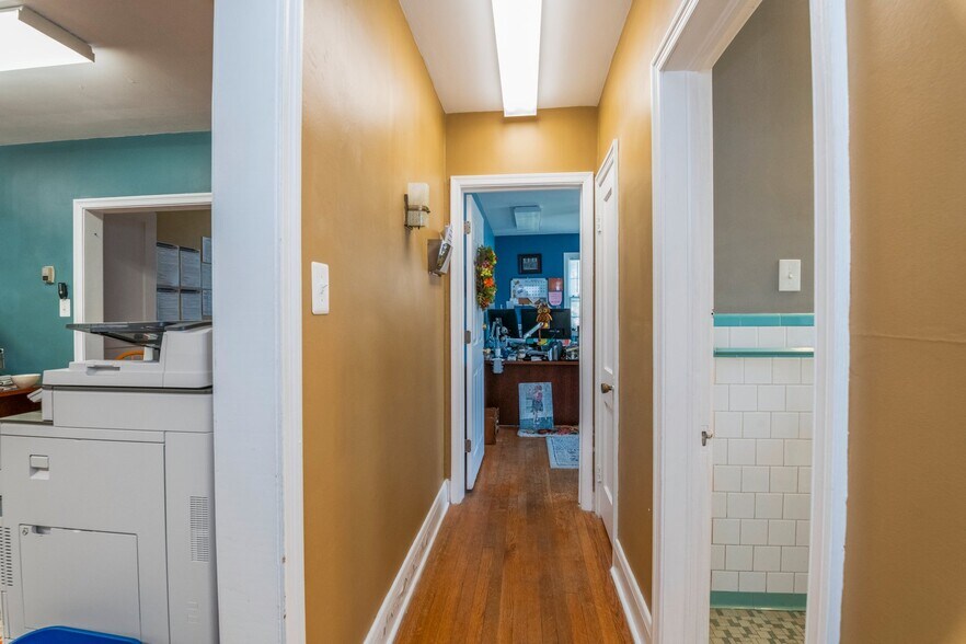 More Photos Of , Rosedale Office For Sale