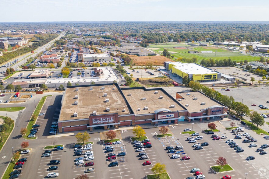 More Photos Of 12035-12055 Metcalf Ave, Overland Park Storefront For Sale