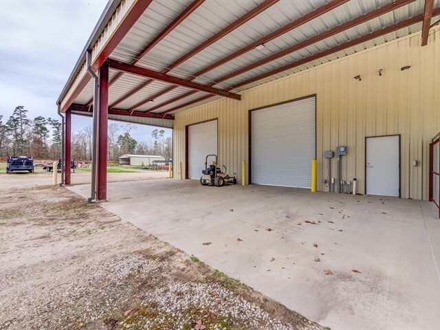 More Photos Of 4304 College Dr, Lufkin Office For Sale