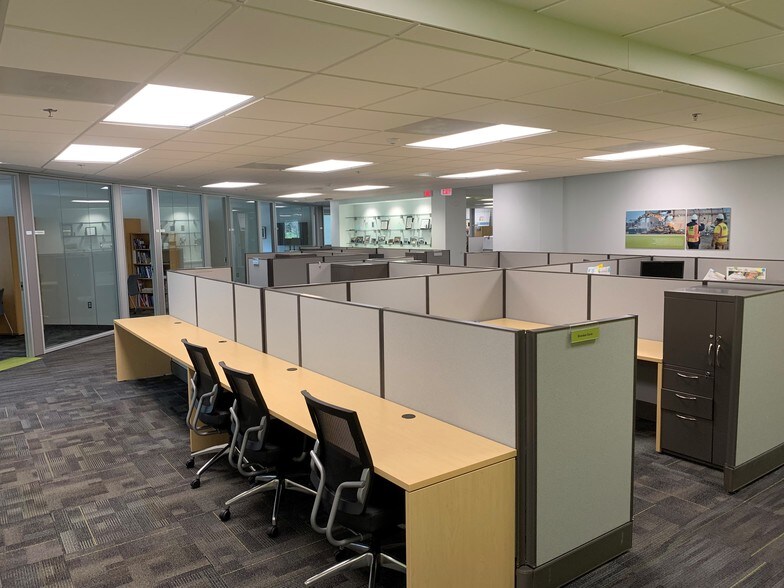 More Photos Of 6100 Chevy Chase Dr, Laurel Office For Lease