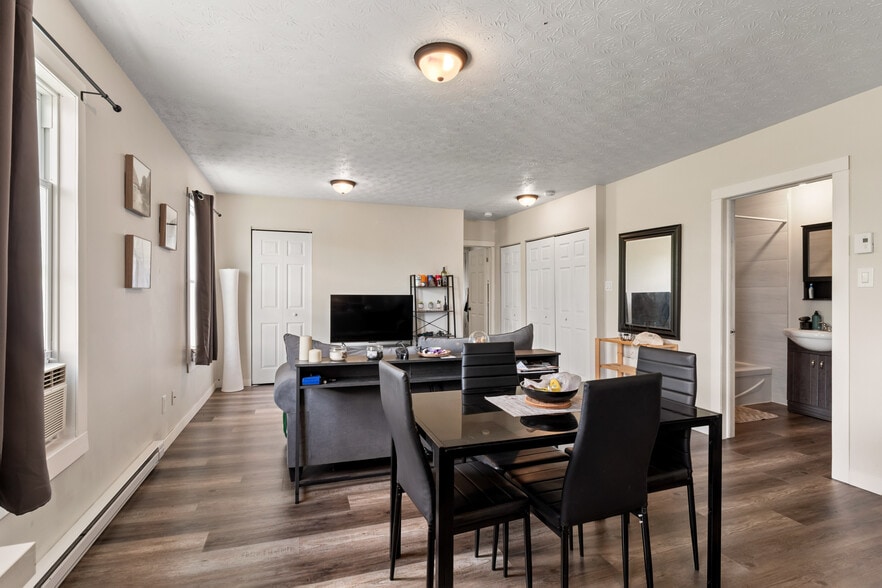 More Photos Of 338 Rue Brooks, Sherbrooke Apartments For Sale