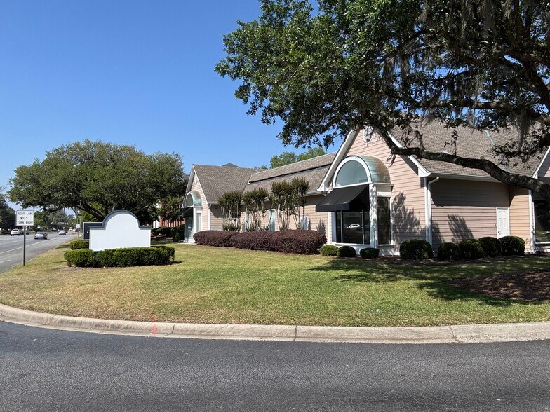 More Photos Of 7150 Hodgson Memorial Dr, Savannah Medical For Lease
