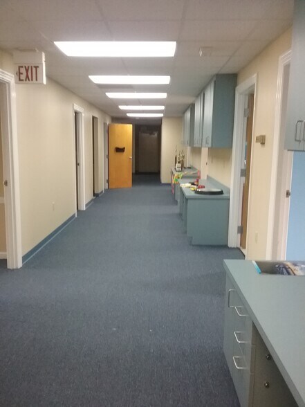 More Photos Of 9506 Hospital Ave, Nassawadox Medical For Sale