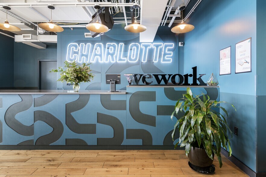 More Photos Of 615 S College St, Charlotte Office For Lease