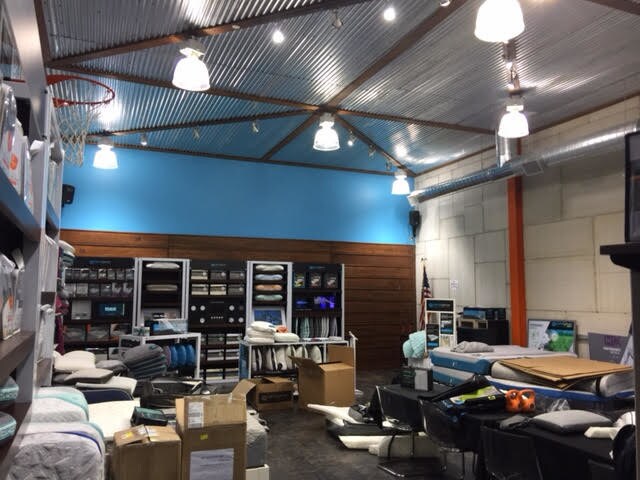More Photos Of 110 Bi County Blvd, Farmingdale Light Distribution For Lease