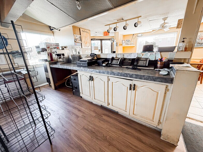 More Photos Of 2 Berlin Rd, Lindenwold General Retail For Sale