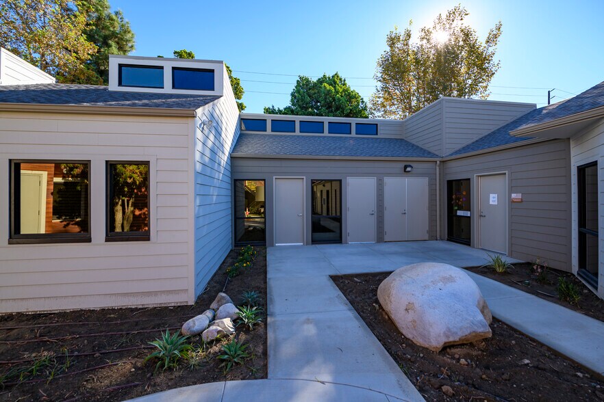 More Photos Of 725 W La Veta Ave, Orange Medical For Lease