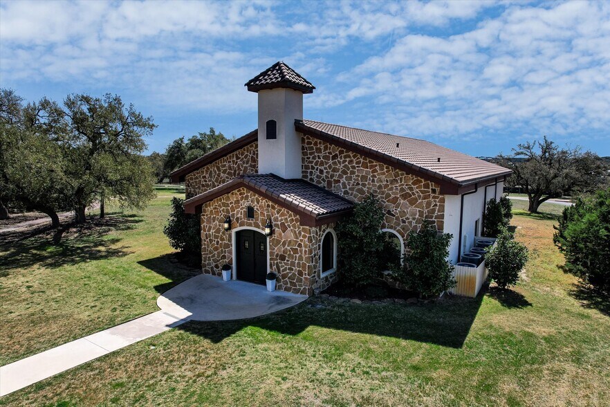 More Photos Of 2550 Bell Springs Rd, Dripping Springs Lodge Meeting Hall For Sale