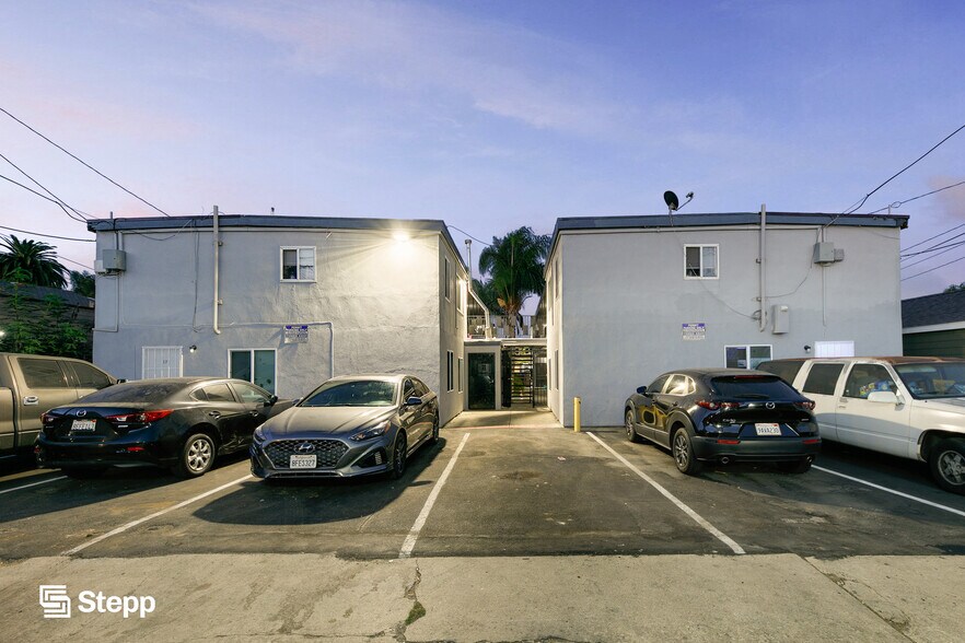 More Photos Of 1019 Lewis Ave, Long Beach Apartments For Sale