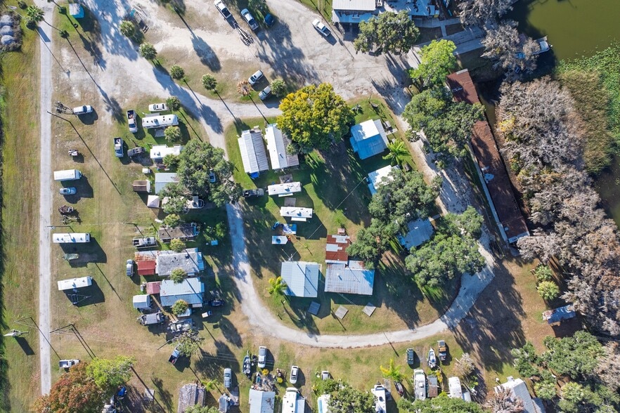 More Photos Of 15008 SE HWY 301, Hawthorne Manufactured Housing Mobile Home Park For Sale