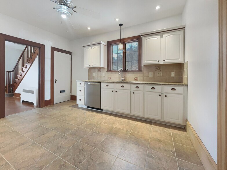 More Photos Of 794 Claremont Ave, Tamaqua General Retail For Sale