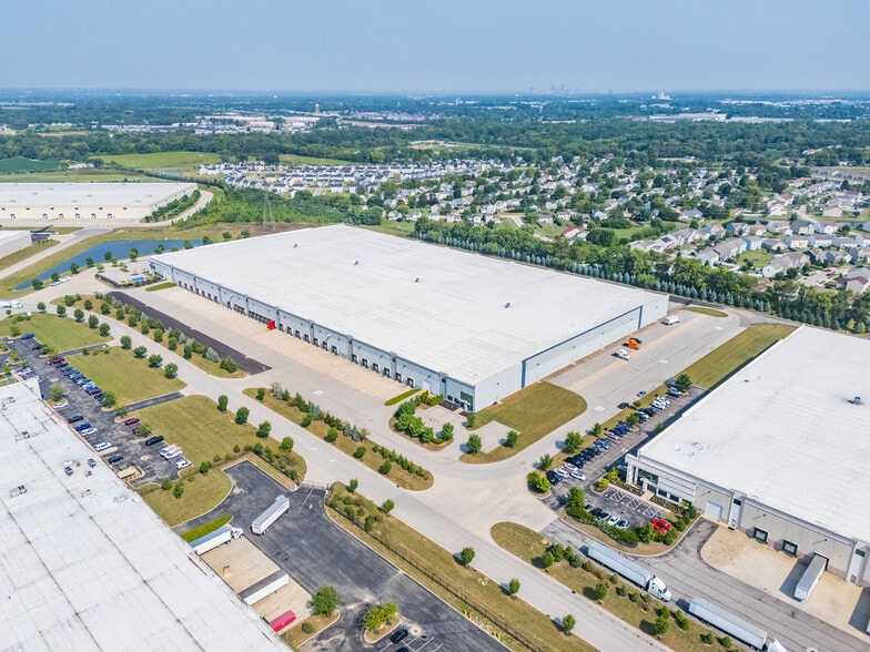 More Photos Of 5415 Centerpoint Pky, Groveport Distribution For Lease