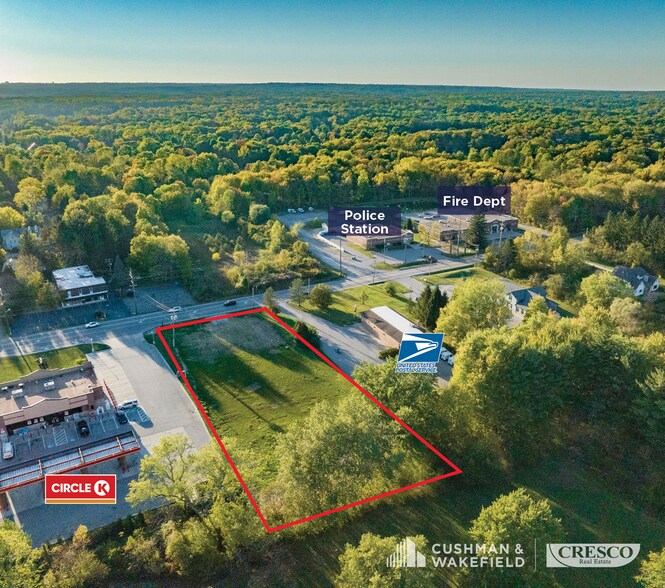 More Photos Of 14853 Chillicothe Rd, Novelty Land For Lease