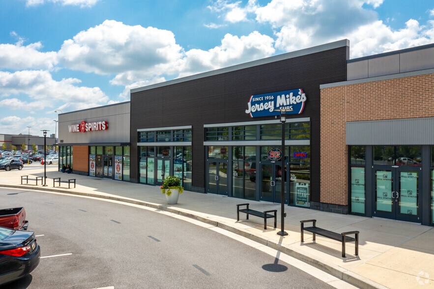 More Photos Of 10300 Mill Run Cir, Owings Mills Unknown For Lease