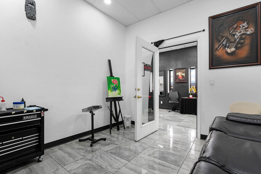 More Photos Of 4105 S Central Ave, Phoenix Freestanding For Sale