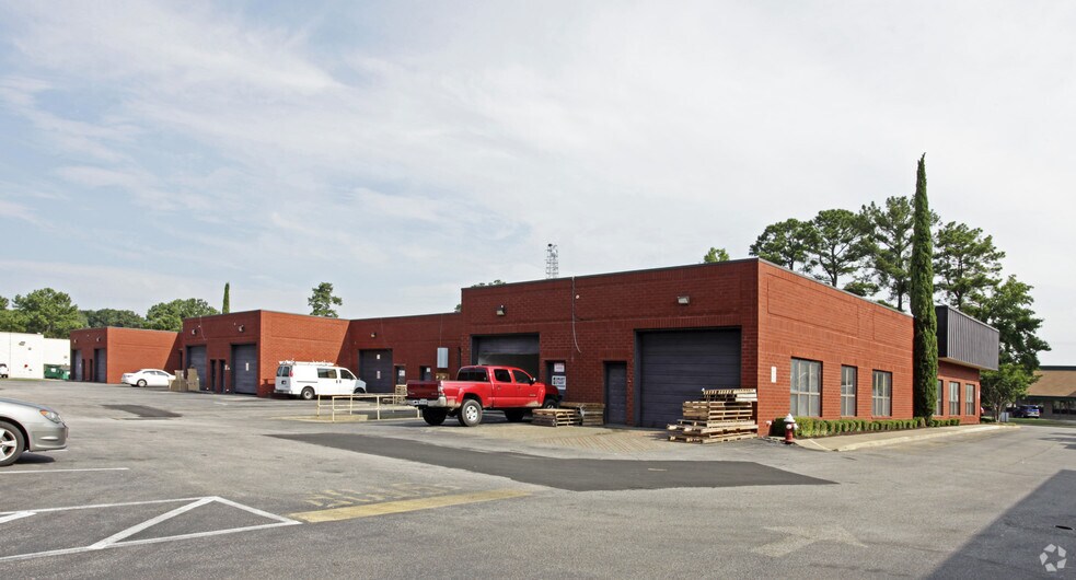 More Photos Of 5257 Cleveland St, Virginia Beach Light Manufacturing For Lease