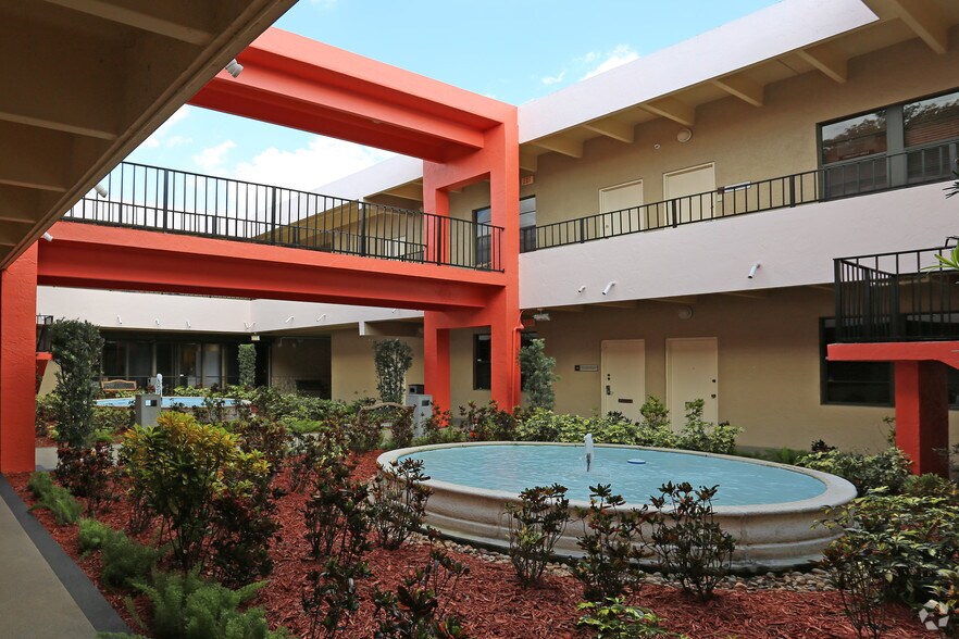More Photos Of 13550 SW 88th St, Miami Medical For Lease