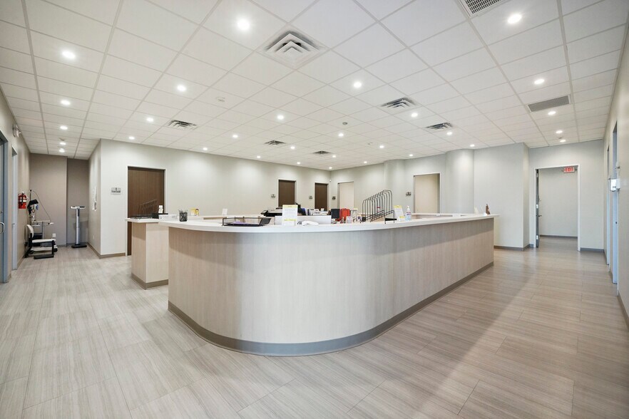 More Photos Of 21800 Katy Fwy, Katy Office For Lease
