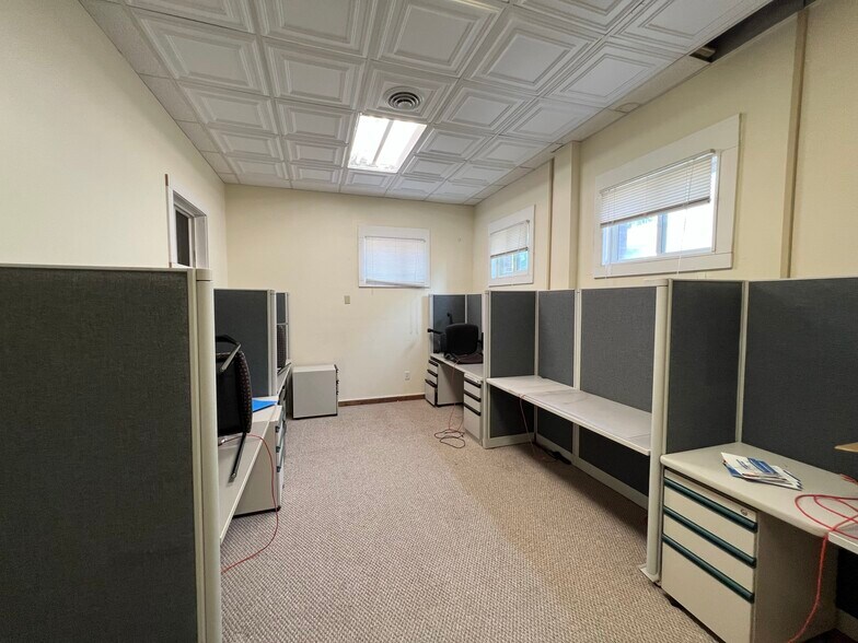 More Photos Of 499-500 Grotto St N, Saint Paul Loft Creative Space For Sale