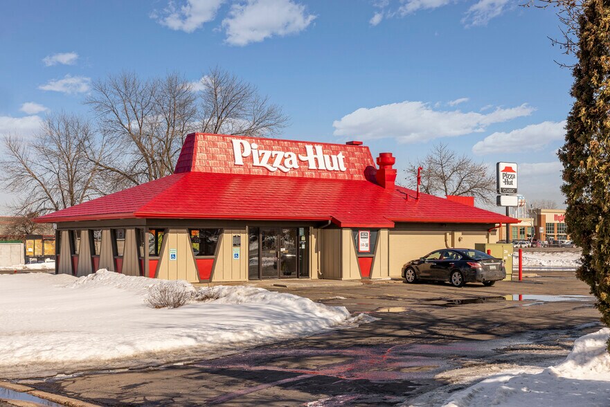 More Photos Of 8156 NE Highway 65, Minneapolis Fast Food For Sale