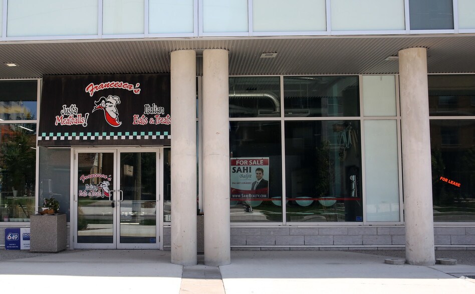 More Photos Of 318 Spruce St, Waterloo Multifamily For Sale