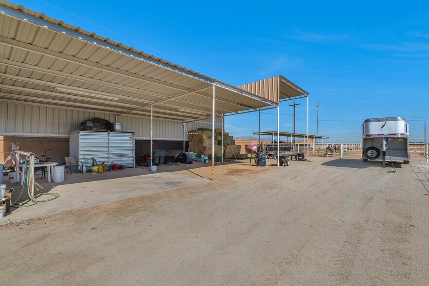 More Photos Of 18107 W Dunlap Rd, Goodyear Contractor Storage Yard For Sale