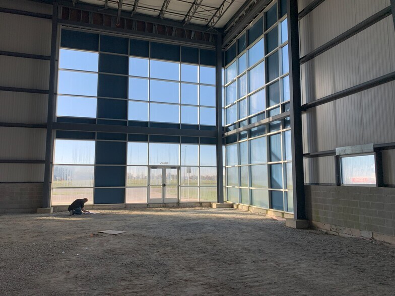 More Photos Of 8645 Aviation Dr, Fort Wayne Warehouse For Sale