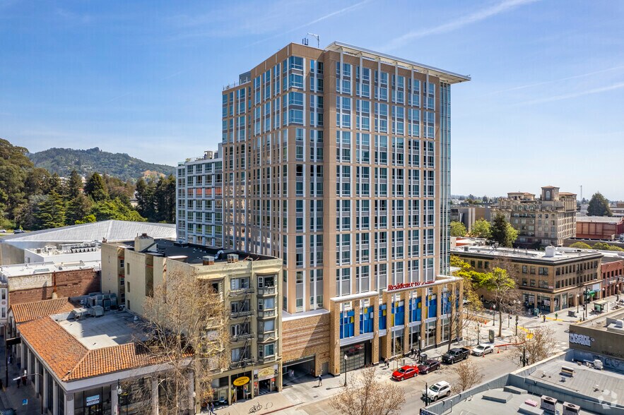 More Photos Of 2121 Center St, Berkeley Hotel For Lease
