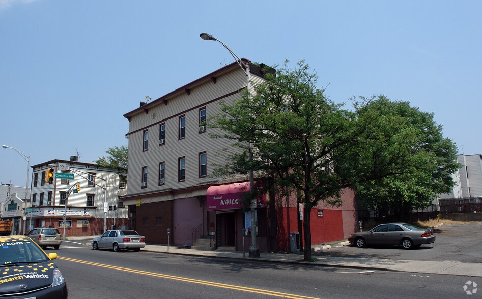 More Photos Of 530 West Side Ave, Jersey City Storefront Retail Residential For Lease