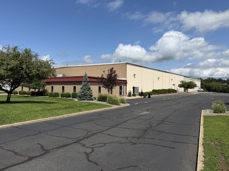 More Photos Of 171 Industrial Pky, Branchburg Manufacturing For Lease