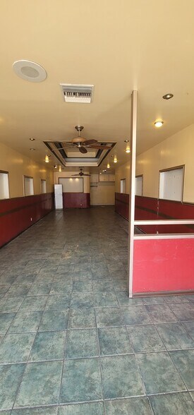 More Photos Of 355-365 S Western Ave, Los Angeles Unknown For Lease