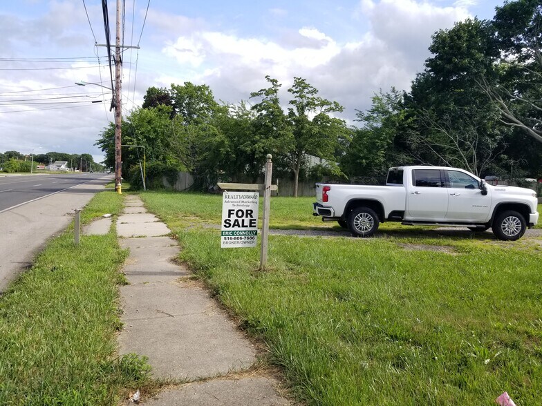 More Photos Of 1350 Lakeland Ave, Bohemia Land For Sale