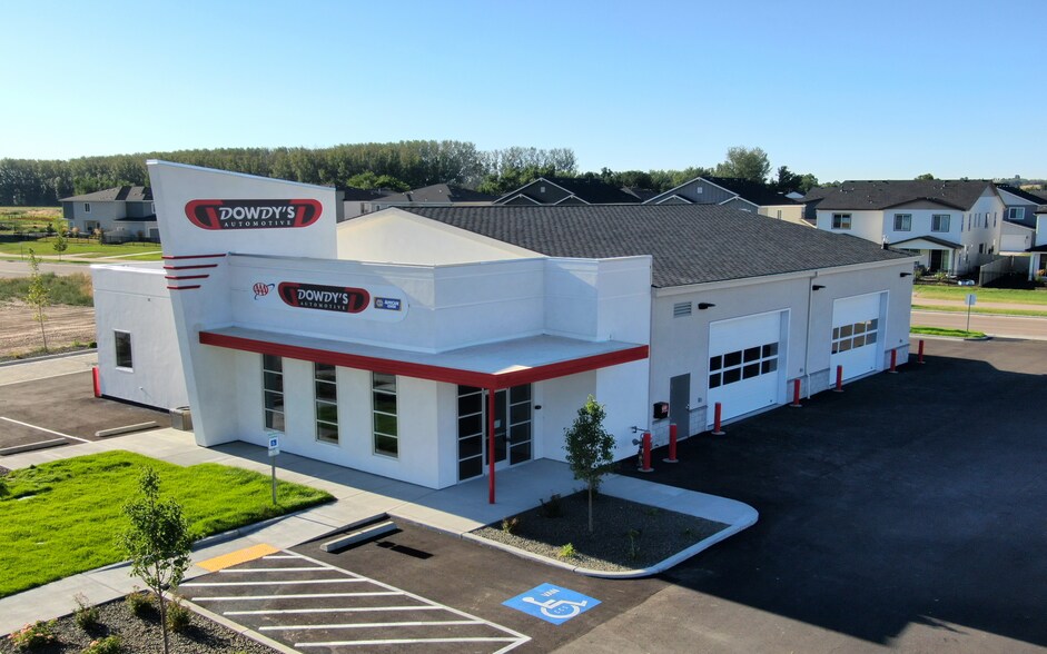 Primary Photo Of 12645 Norterra ln, Star General Retail For Sale