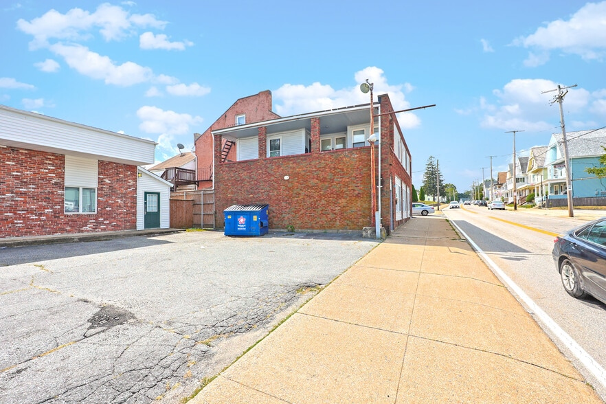 More Photos Of 292 S Main St, Woonsocket Apartments For Sale