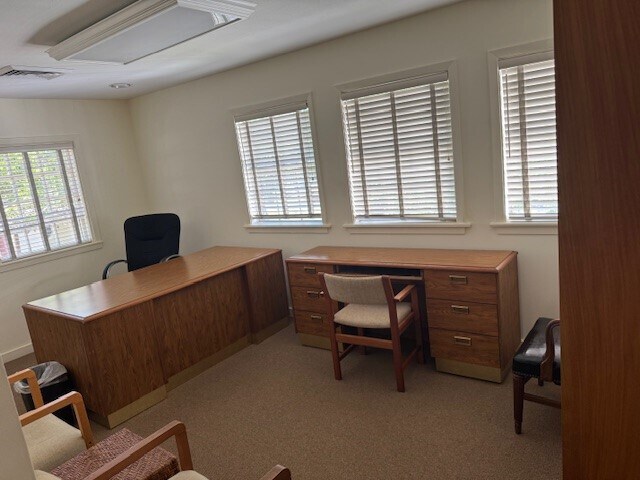 More Photos Of 629 Cherokee St, New Orleans Office For Lease