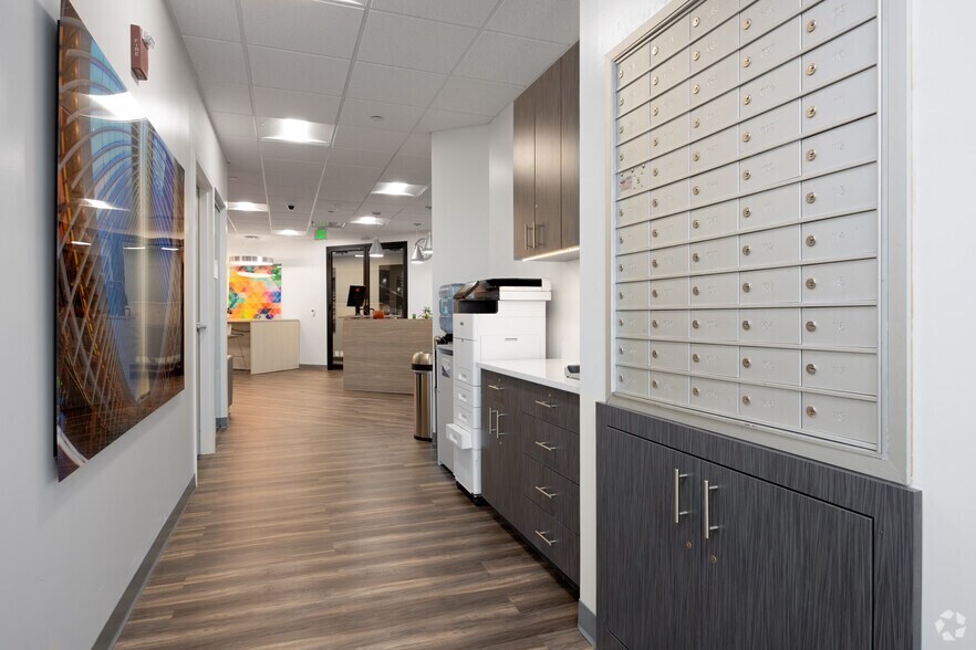 More Photos Of 1 Tower Center Blvd, East Brunswick Coworking Space