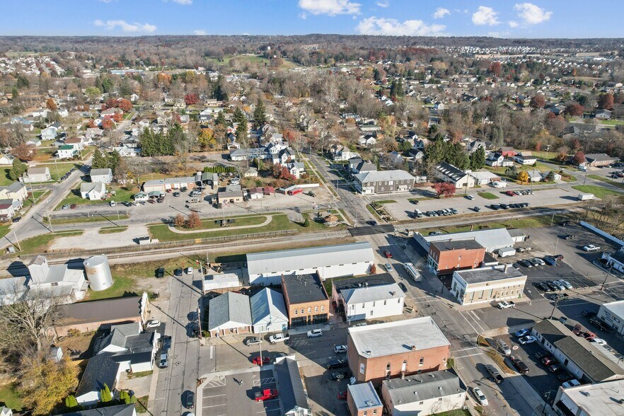 More Photos Of 14 W Depot St, Pataskala Showroom For Sale