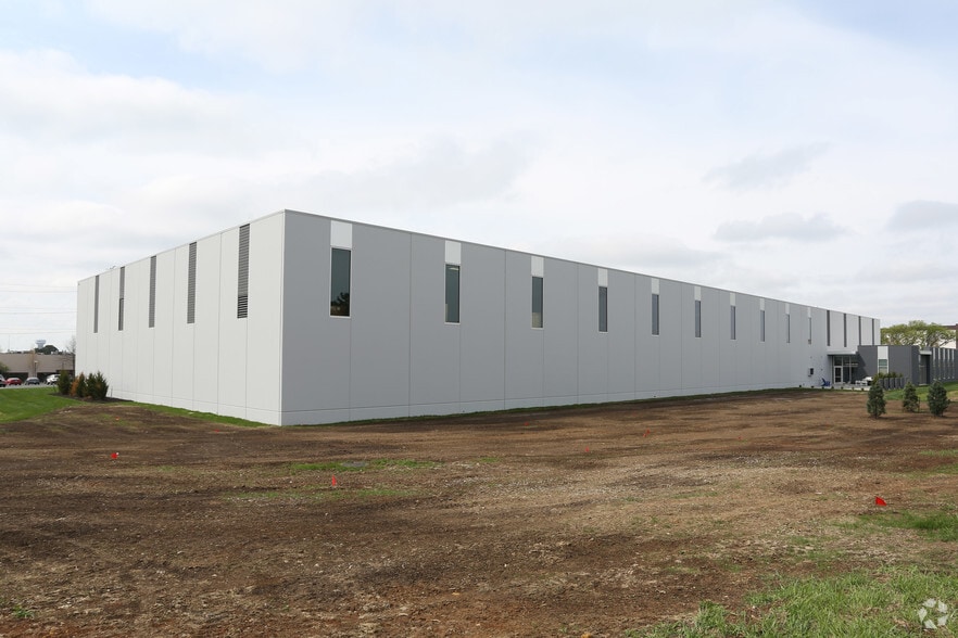 More Photos Of 9511 Legler Rd, Lenexa Warehouse For Sale