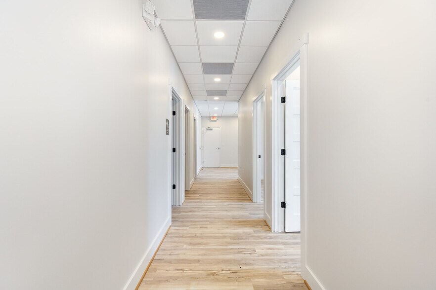 More Photos Of 9124 Courthouse Rd, Spotsylvania Office For Lease