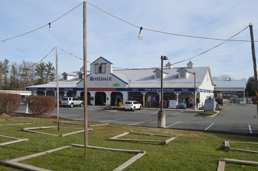 Primary Photo Of 101 NJ-31, Pennington Garden Center For Sale